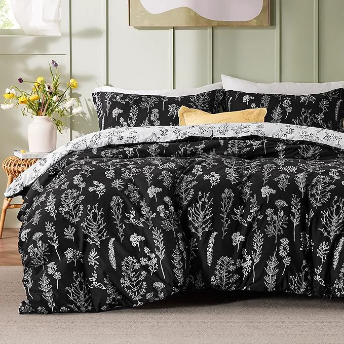 Consistent Bedsure Full Comforter Set – Black Bed Set 3 Pieces Cute Floral Bedding 1 Soft Reversible Botanical Flowers Comforter and 2 Pillow Shams World-Class