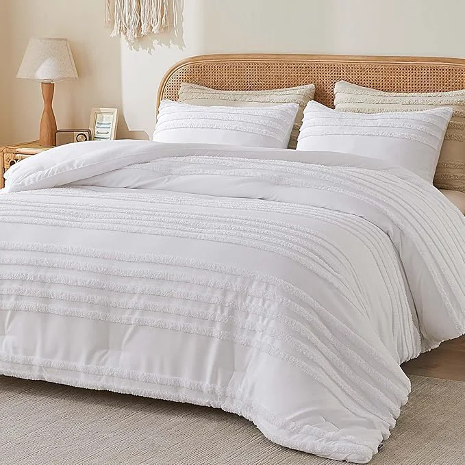 Sophisticated BEDELITE Boho King Size Comforter Set – White Tufted Striped Bed Set 3 Pieces Soft Vintage Farmhouse Comforter for All Seasons Boho Home Decor Fluffy Jacquard Bedding with Pillow Sham High-Performance