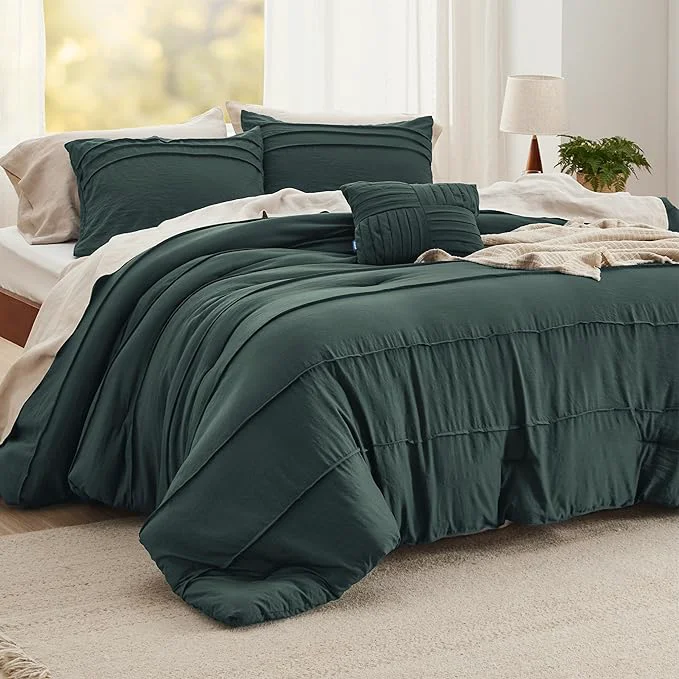 Relaxed Bedsure Emerald Green Queen Comforter Set – 4 Pieces Pinch Pleat Bed Set Down Bedding Sets for All Season 1 Comforter 2 Pillowcases 1 Decorative Pillow Responsible