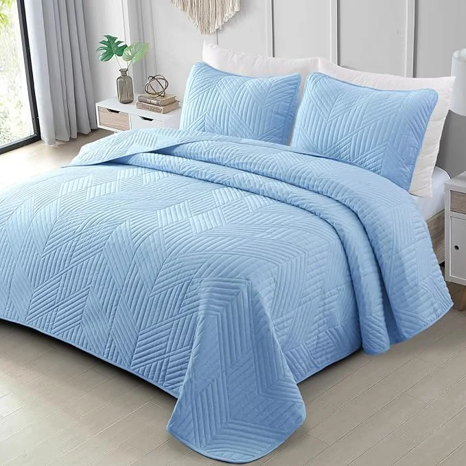 Outstanding Exclusivo Mezcla California King Quilt Bedding Set Lightweight Light Blue Oversized King Bedspreads Soft Modern Geometric Coverlet Set for All Seasons 1 Quilt and 2 Pillow Shams Next-Generation