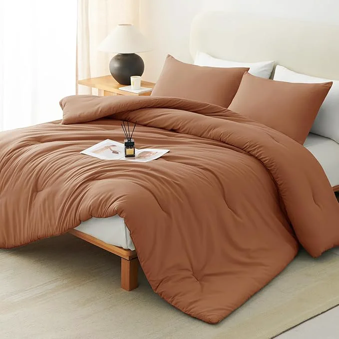 CozyLux Full Size Comforter Set Pumpkin 3 Pieces Solid Breathable Quilted Bedding Sets Fall Luxury Lightweight Soft Bed Set with Down Comforter and 2 Pillowcases for All Seasons Clean