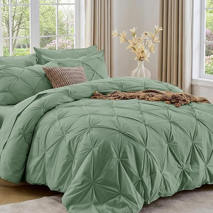 Smooth Sasttie Queen Comforter Set 7-Piece Bed in a Bag Pintuck Bedding Sets for All Season Includes Comforter Flat Sheet Fitted Sheet Pillowcases and Pillowshams Sage Green Classic