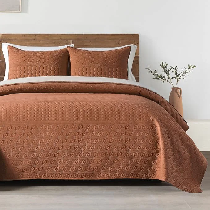 Certified HORIMOTE HOME Burnt Orange Twin Size Quilt Set – Soft Microfiber Bedspread with 1 Sham Lightweight amp All-Season Geometric Coverlet for Cozy Bedding Responsible