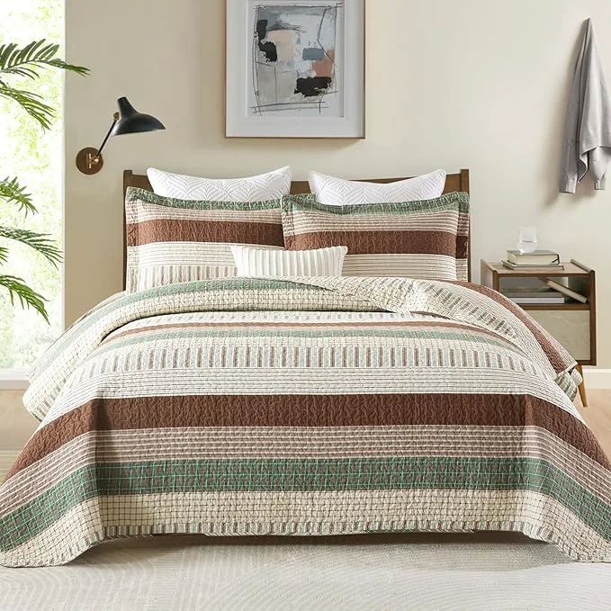 Minimalist PANGUSHAN Cotton Quilt Set Queen Size Patchwork Queen Quilt Bedding Set Bedspreads Farmhouse Lightweight Comforter Reversible Quilt Green Brown Beige Bed Spread for All Season 3 Pieces Casual