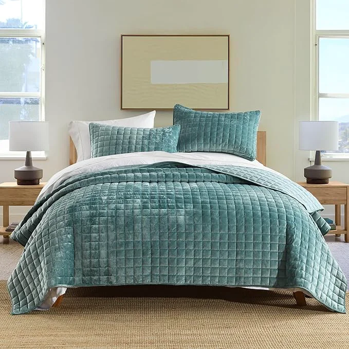 Enhanced Secgo Queen Comforter Set for Bed – Velvet Quilts Queen Size Black Bedspreads 90 98 Inch with 2 Pillow Shams Patchwork Reversible Lightweight Bedding Certified