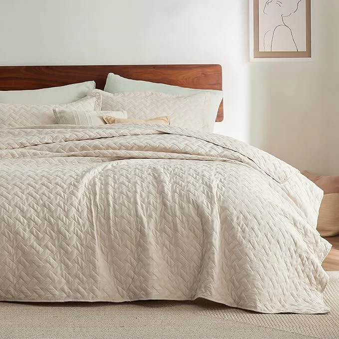 Fine Bedsure Quilts Twin Size – Lightweight Bedspreads Twin Size with Basket Weave Pattern Soft Quilt Bedding Set Beige Comforter Set Coverlet for All Seasons with 1 Pillow Sham 68 quot x 86 quot Skin-Friendly Soft All-Season Comfort Breathable Lightweight… Advanced