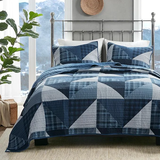 Flexible Woolrich Olsen Reversible Quilt Set – Cottage Styling Reversed to Solid Color All Season Lightweight Coverlet Cozy Bedding Layer Matching Shams Oversized Full Queen Geometric Plaid Blue 3 Piece Functional