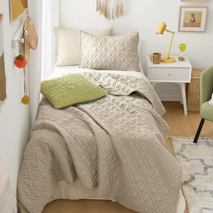 Quality Comfort Spaces Twin Quilt Set Modern Reversible Diamond Coverlet Twin Bedding Set Cozy Quilted Winter Layer All Season Lightweight Soft Twin Size Quilt Kienna Twin Twin XL Beige Diamond 2 Piece World-Class