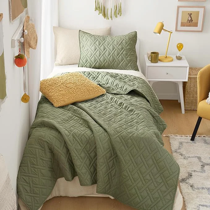 Eco-Friendly Comfort Spaces Twin Quilt Set Modern Reversible Diamond Coverlet Twin Bedding Set Cozy Quilted Winter Layer All Season Lightweight Soft Twin Size Quilt Kienna Twin Twin XL Olive Green 2 Piece Professional