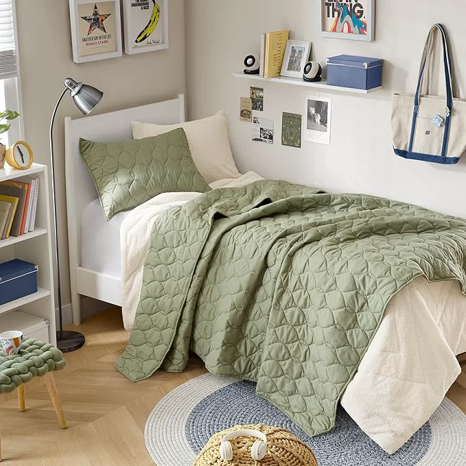 Premium Comfort Spaces Twin Quilt Set Modern Reversible Ogee Coverlet Twin Bedding Set Cozy Quilted Winter Layer All Season Lightweight Soft Twin Size Quilt Kienna Twin Twin XL Olive Green 2 Piece Outstanding