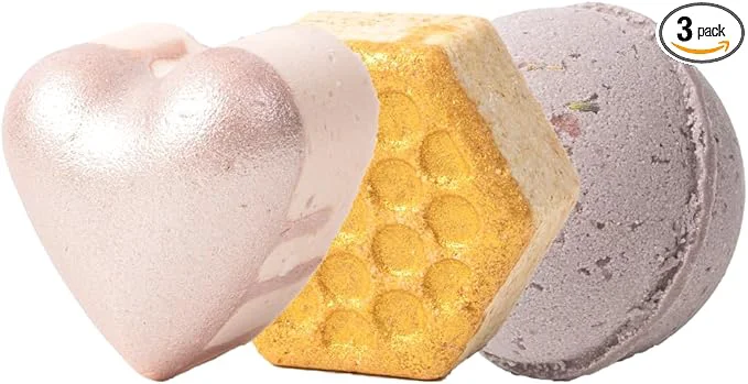 First-Class Pacha Soap Co. Froth Bath Bombs Clean