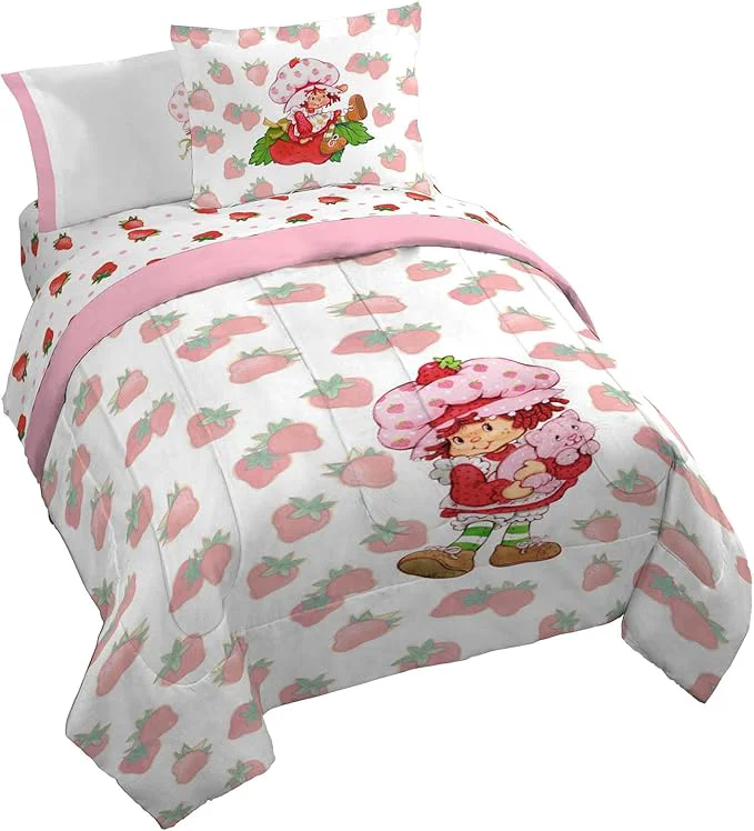 Premium Material Jay Franco Strawberry Shortcake Queen Comforter Set – 7 Piece Bedding Includes Sheet Set amp Pillow Covers – Super Soft Pink amp White Kids Bedding High-End