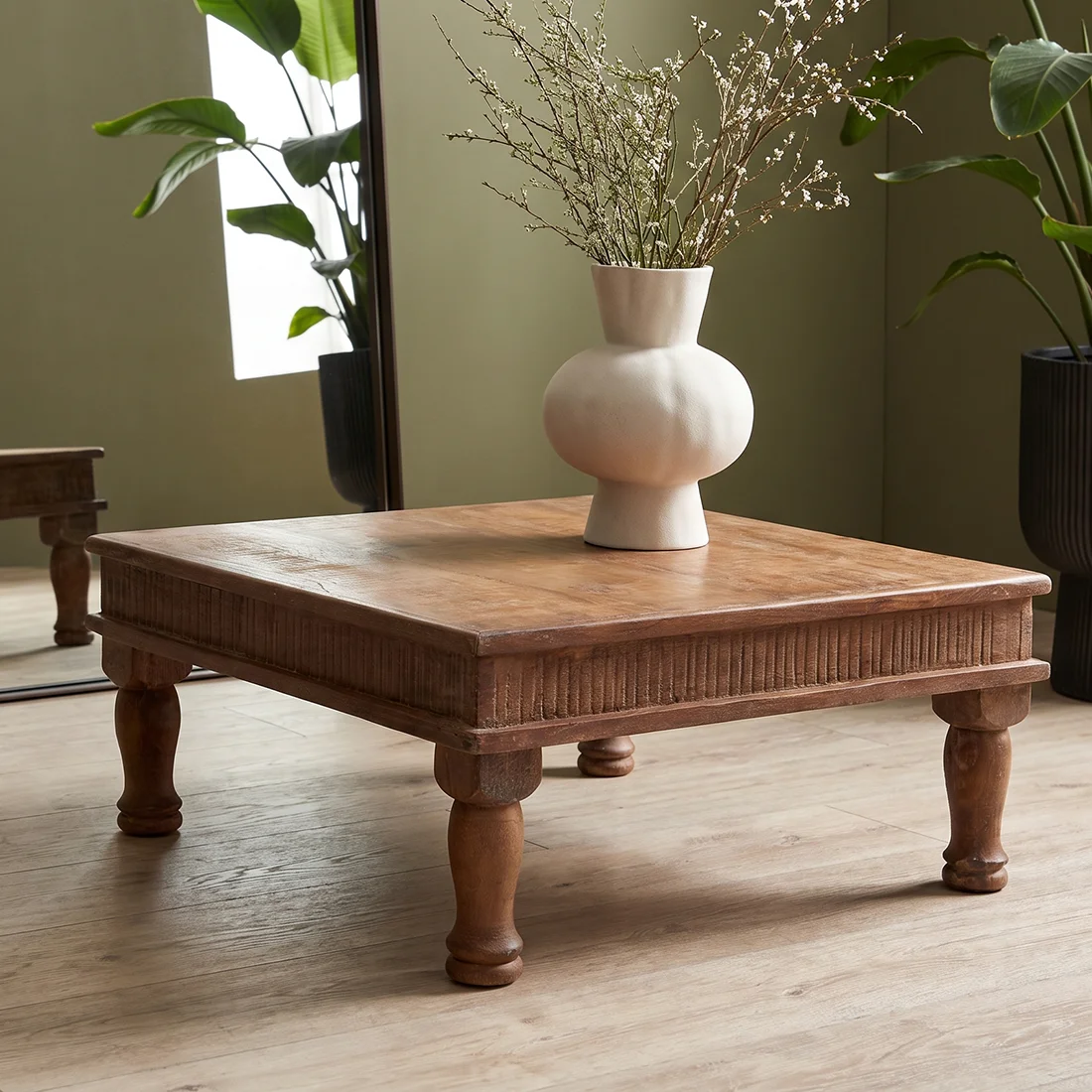Versatile Factory Bajot tafel L Lightweight