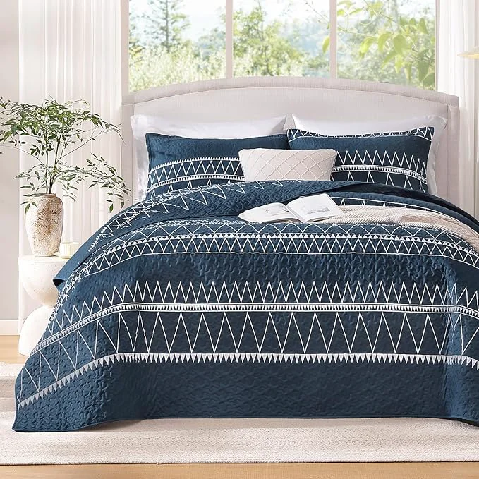 First-Class Andency Navy Oversized King Quilt Set 3 Pieces Boho Lightweight Soft Striped Stylish
