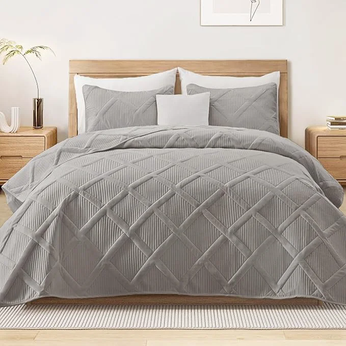 Stylish Exclusivo Mezcla Oversized King Quilt Set- Light Grey Cal King Quilts Bedding Environmentally Friendly