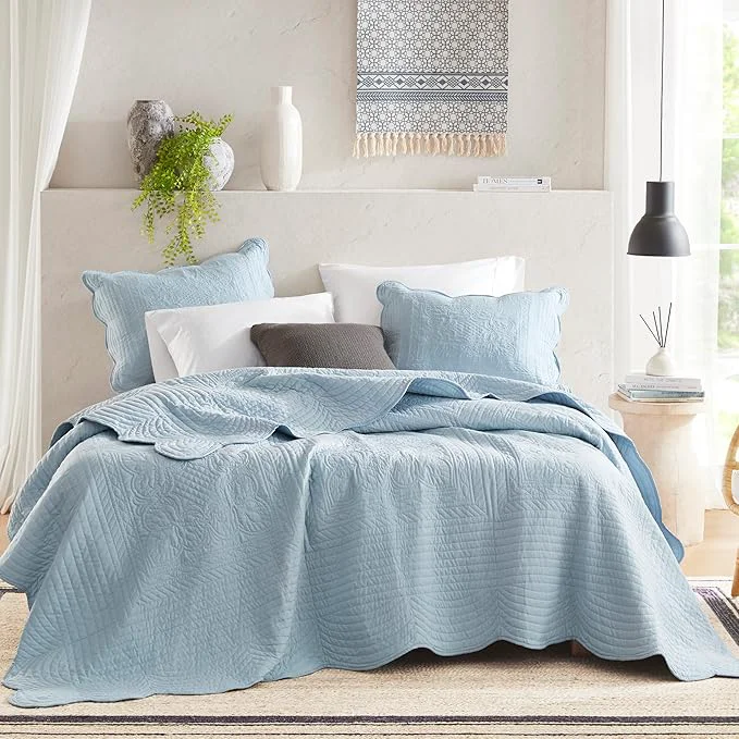 Excellent Madison Park King Quilt Set Damask Coverlet Set for King Size Bed Cottage Oversized Quilt Set Scallop Edge All Season Pre-Washed Cotton-Filled King Size Quilt Tuscany King Cal King Blue 3 Piece Exceptional