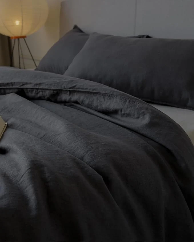 Superior XZ XIFA Linen Bedding Set Cooling amp Breathable King Size Duvet Cover in Dark Grey. Made from Natural Washed French Flax for a Soft Textured Feel. Complete with 1 Cover and 2 Pillowcases Long-Lasting