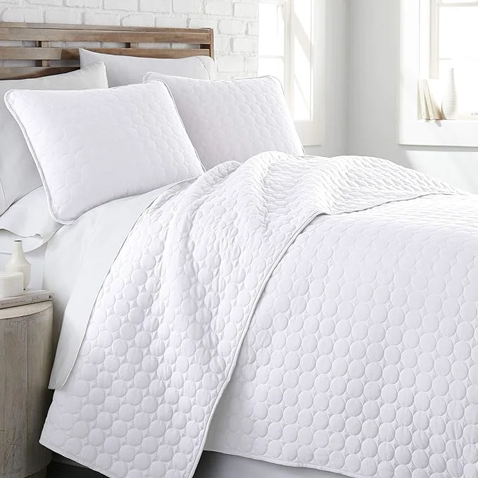 Official Southshore Fine Living Inc. King Size White Quilt Bedding Set with 2 Pillow Shams Quilted Summer Comforter King Size Light Weight Bedspread California King Quilt Coverlet Bright White Excellent