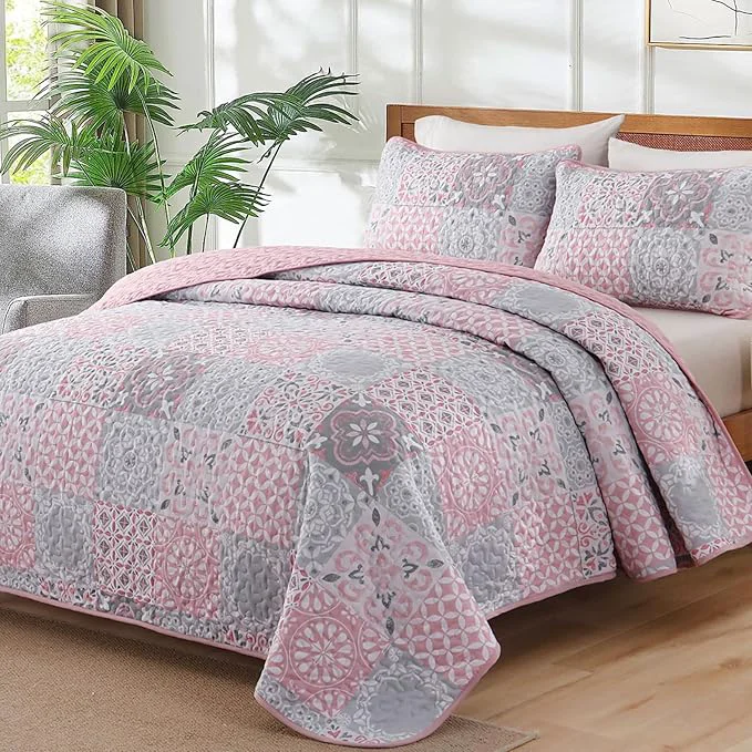 Verified Dobuyly Pink Grey Quilt Set King Size Boho Plaid Patchwork Bedspreads Coverlet Set 3 Pieces Soft Lightweight Microfiber Summer Quilt Bedding Set for All Seasons 110 quot x90 quot Recyclable