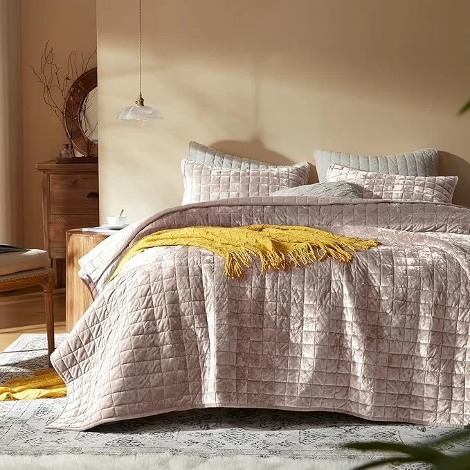 Professional LEAONME Velvet Quilt Oversized California King-120 39 39 x120 39 39 Lightweight Dusty Pink Comforter Set with 2 Pillow Shams Oversized Bedspread Coverlet Quilted Bedding Set for All Season Consistent