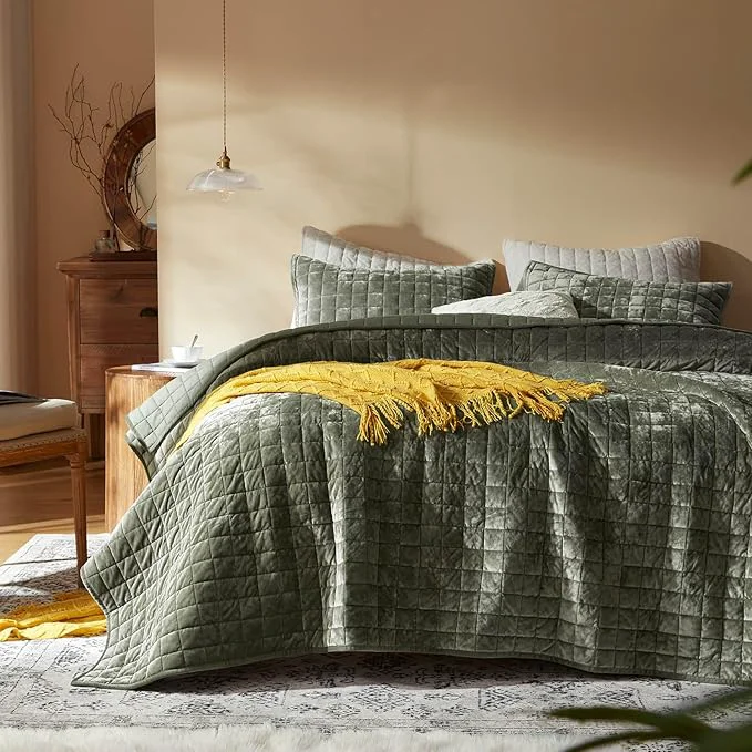 Practical LEAONME Velvet Quilt Oversized California King-120 39 39 x120 39 39 Lightweight Olive Green Velvet Comforter Set with 2 Pillow Shams Oversized Bedspread Coverlet Quilted Bedding Set for All Season Innovative