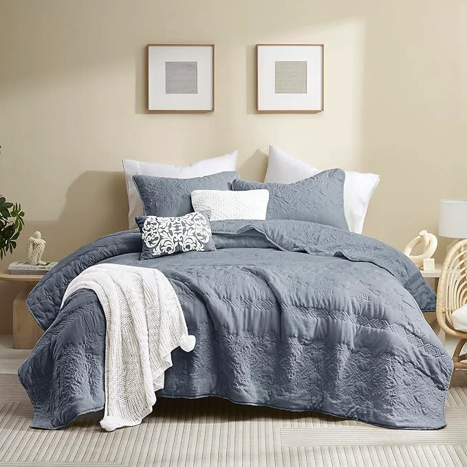 Artisan B2EVER Boho Blue Quilt Queen Size Bedding Sets with Pillow Sham Bohemian Lightweight Soft Bedspread Coverlet Farmhouse Floral Vintage Thin Comforter Bed Cover All Season 3 Pieces 90×90 inches Relaxed
