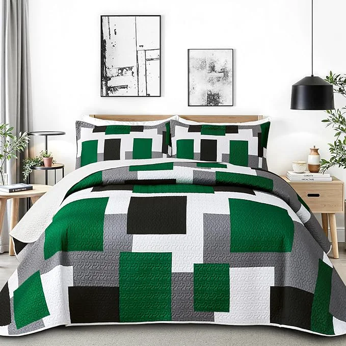 Easy-to-Use 3 Piece Green Quilt Set King Size Christmas Green Black Geometric Reversible Bedding Set Microfiber Lightweight Bedspread Coverlet with 2 Shams Modern Bed Cover for All Season 106 39 39 x96 39 39 Expertly Made