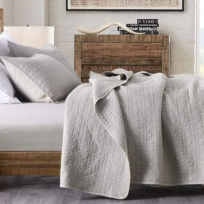 Recyclable Oversized King Quilt Set Beige California King Quilt Classic Geometric Spots Stitched Pattern Stone-Washed Microfiber Ultra Soft Lightweight Quilted Bedspread Cal King for All Season 3 Pieces High-Grade