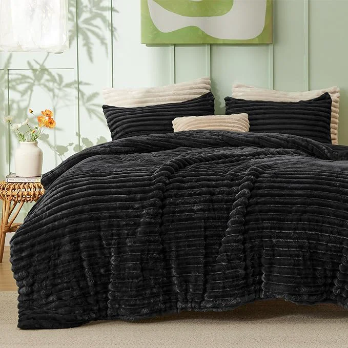 Bedsure Comforter Set Queen Size – GentleSoft™ 3 Pieces Double-Side Fleece Fluffy Black Comforter Set Cozy Striped Room Decor Aesthetic Luxury Bedding Queen Size 2 Pillowcases 90×90 Inches Sustainable