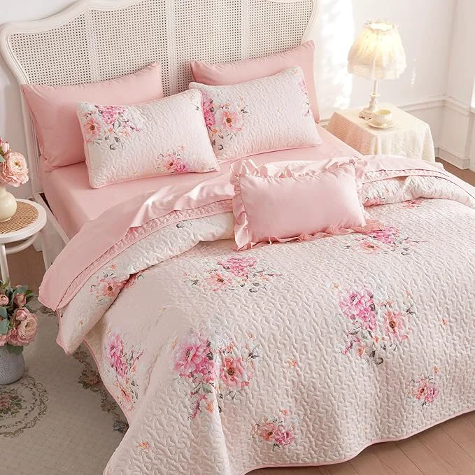 Functional Wake In Cloud – Shabby Chic Quilt Set Floral Coquette Cottagecore Farmhouse Vintage Flowers for Women Teen Girls Reversible Lightweight Bedspread Coverlet 3 Pieces Light Pink Queen Full Size Sophisticated