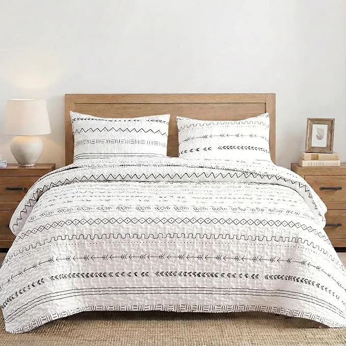 Fine Crafted DURLENGEN White Quilt Set Queen Size 3Pcs Bohemian Design with White amp Black Geometric Pattern Printed on White All Season Lightweight Bedspread Coverlet Sets Queen 90×96 Boho White Secure