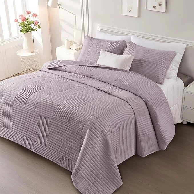 Convenient Whale Flotilla Ultra Soft King Quilt Bedding Set Lightweight Microfiber Lilac Fine