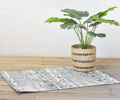 Modern PD Home and Garden White and Grey Boho Rug 2 x 3′ Minimalist