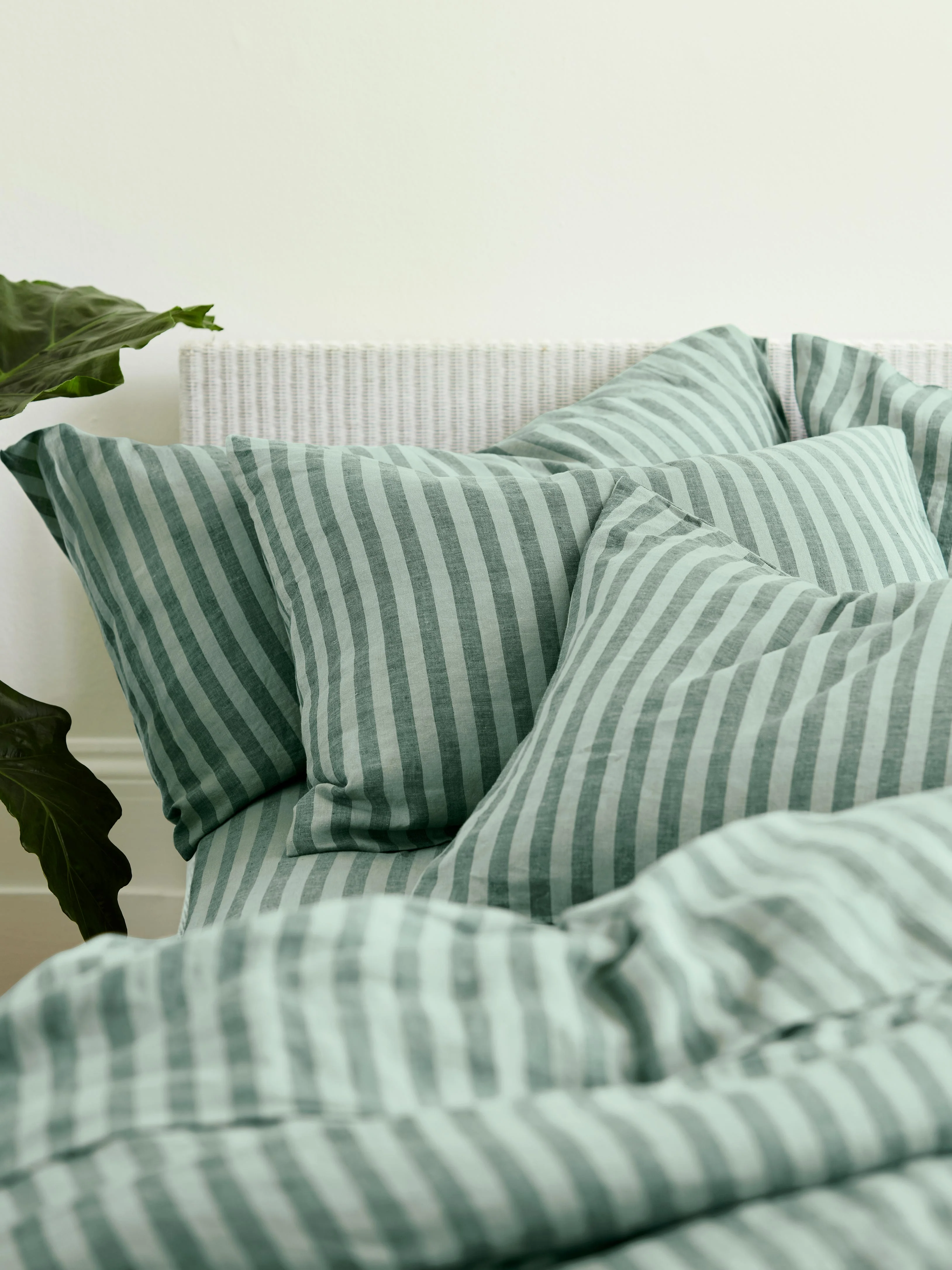World-Class Pine Green Pembroke Stripe Linen Pillowcases Pair High-Performance