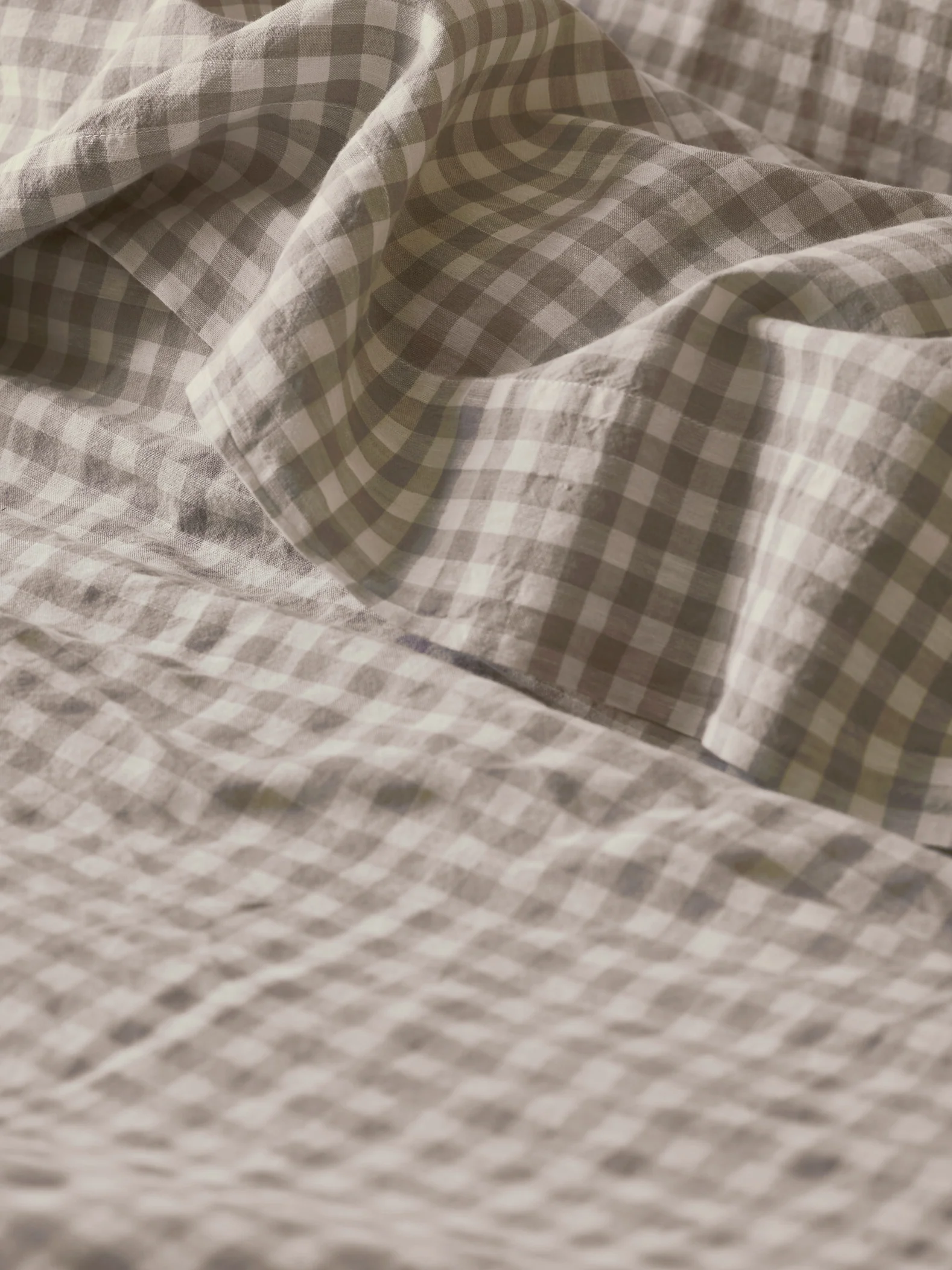 Versatile Mushroom Gingham Linen Blend Flat Sheet Classic