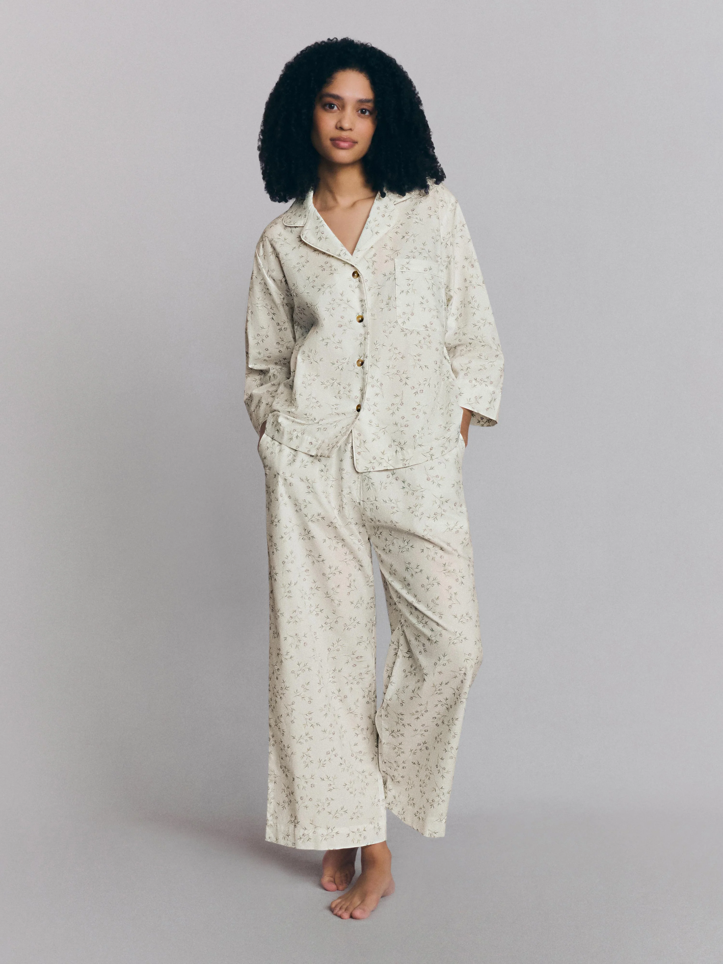 Elegant Spring Sprig Floral Cotton Cropped Trouser Set Dependable