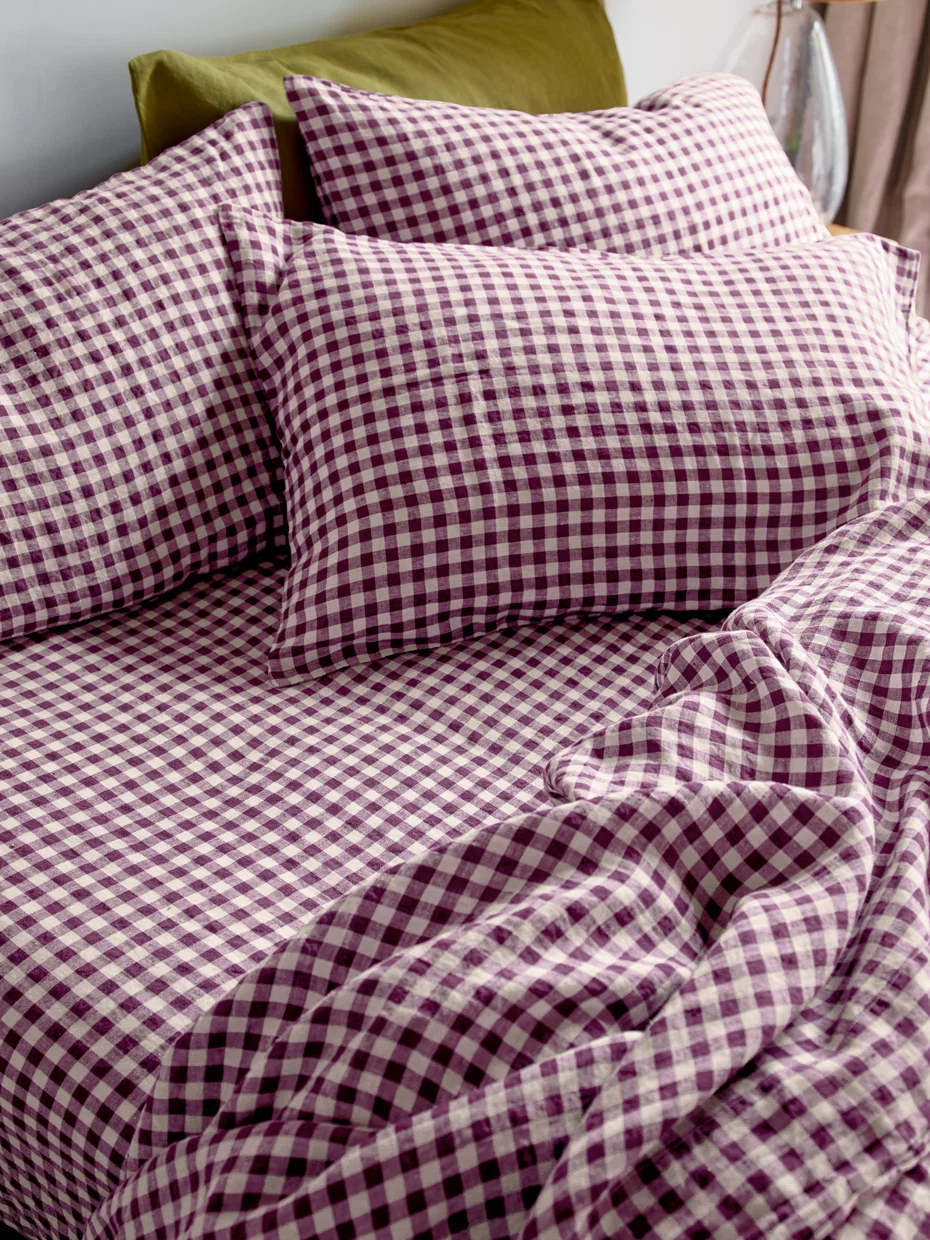 Fine Crafted Berry Gingham Linen Blend Fitted Sheet Premium Material