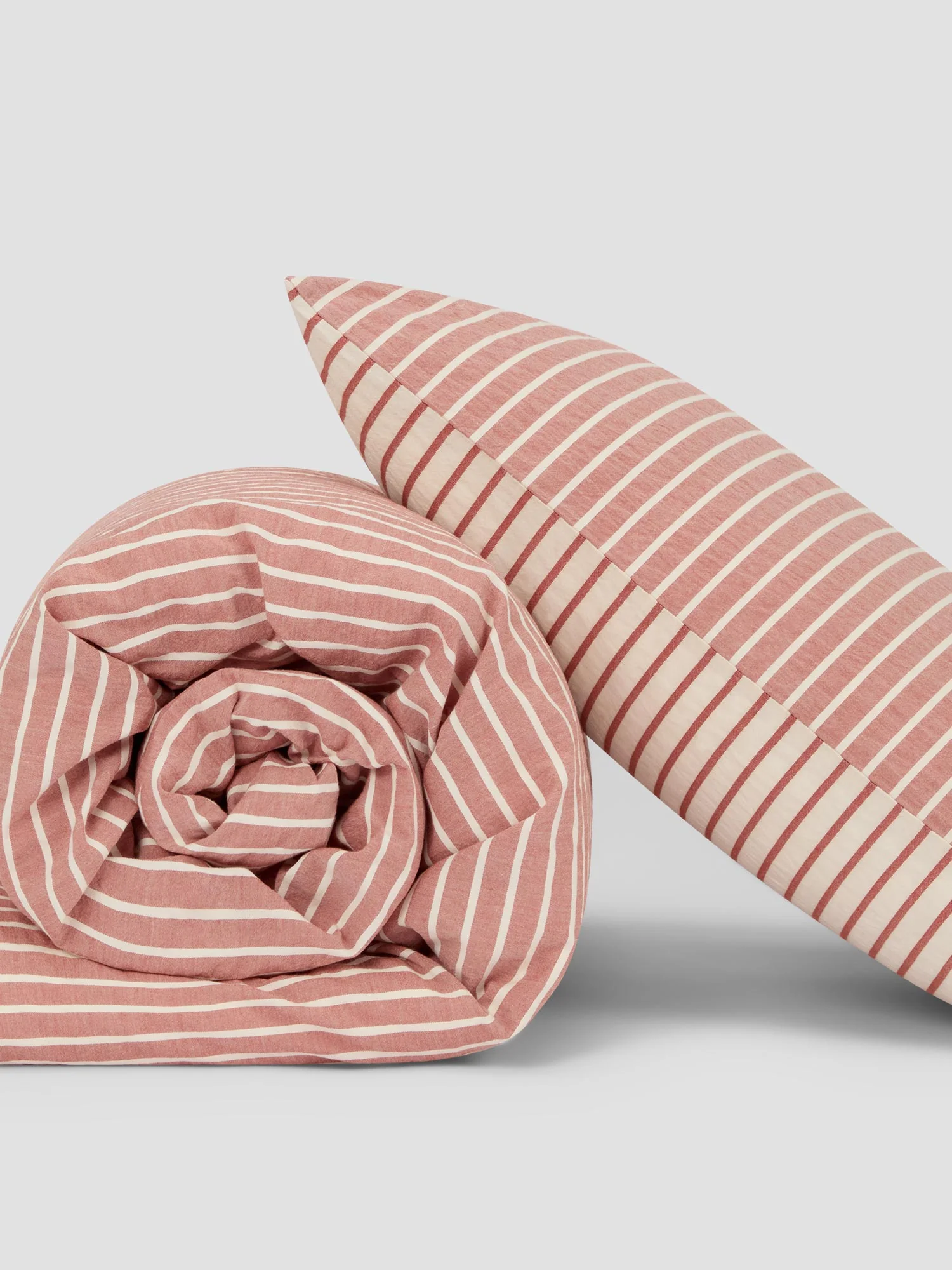 Breathable Auburn Red Texture Stripe Cotton Kids Bedding Set Versatile