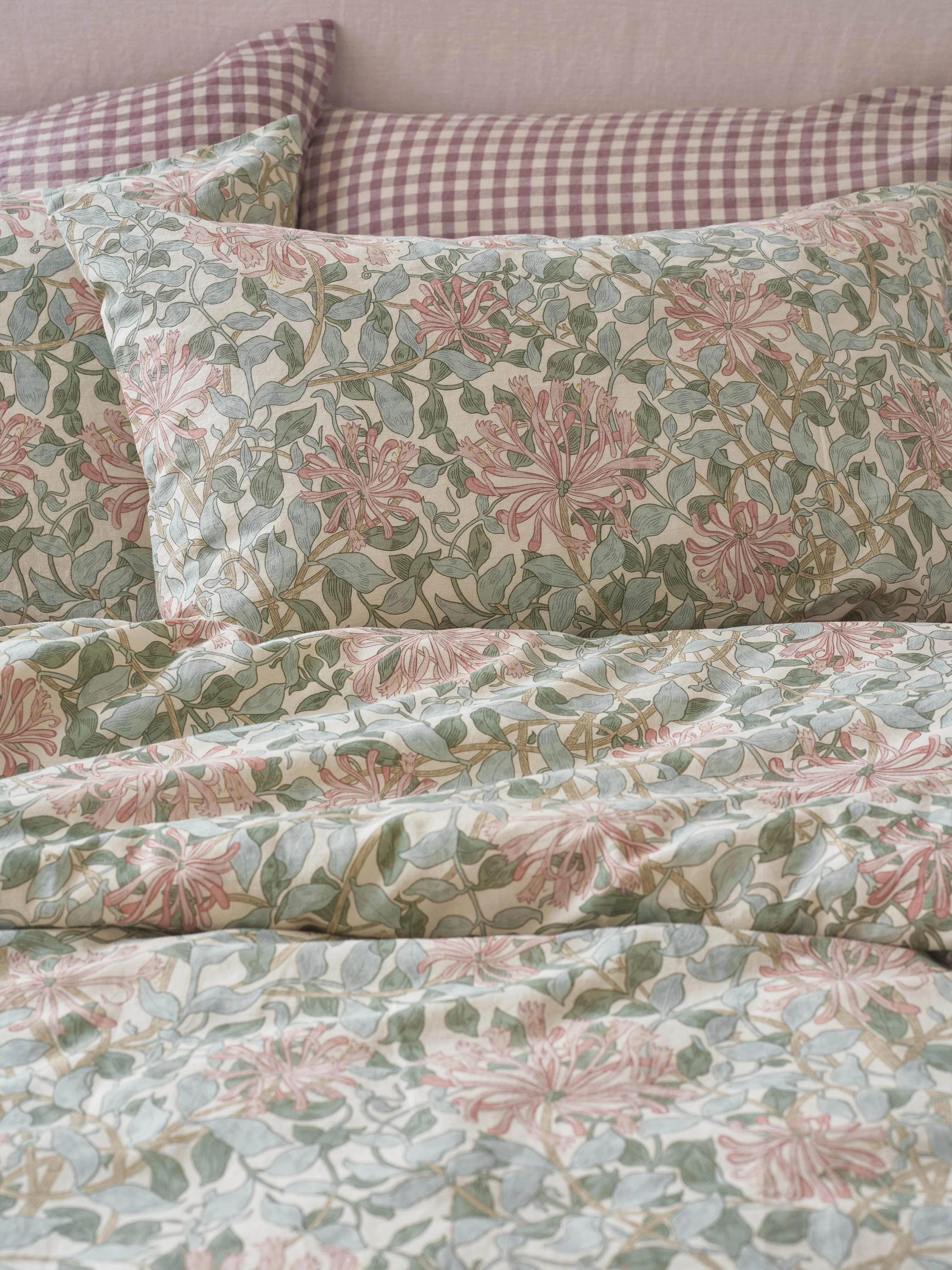 Outstanding Soft Sage Honeysuckle Linen Blend Pillowcases Pair Lightweight
