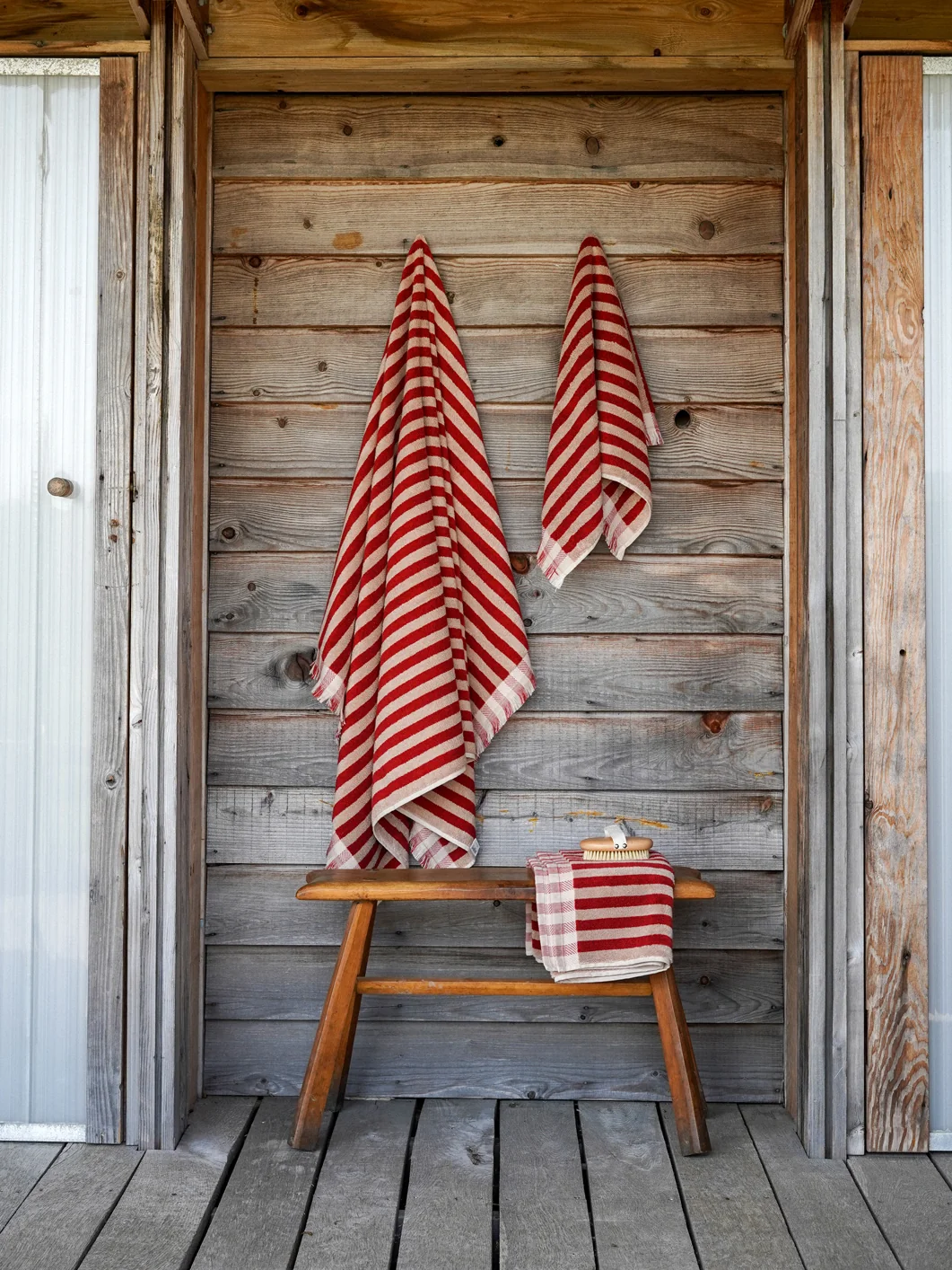 Breathable Sandstone Red Pembroke Stripe Towel Bath Mat Set Enhanced