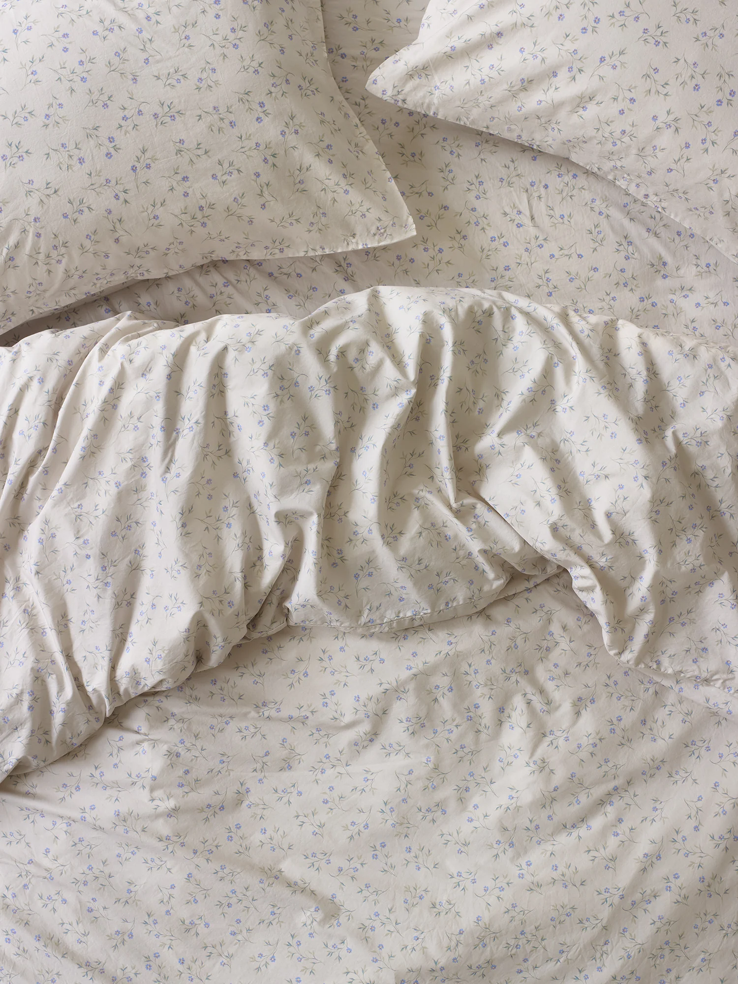 Versatile Cream Spring Sprig Cotton Duvet Cover Artisan