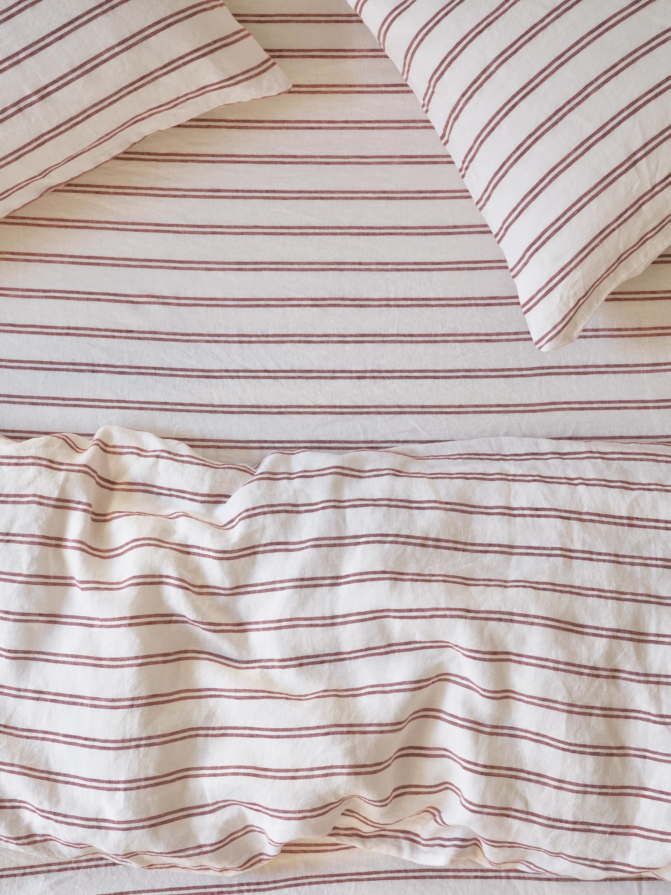 Classic Rhubarb Kemptown Stripe Linen Fitted Sheet Outstanding