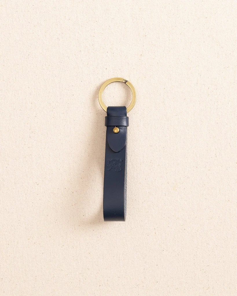 Enhanced Il Bisonte Classic Key Fob Refined