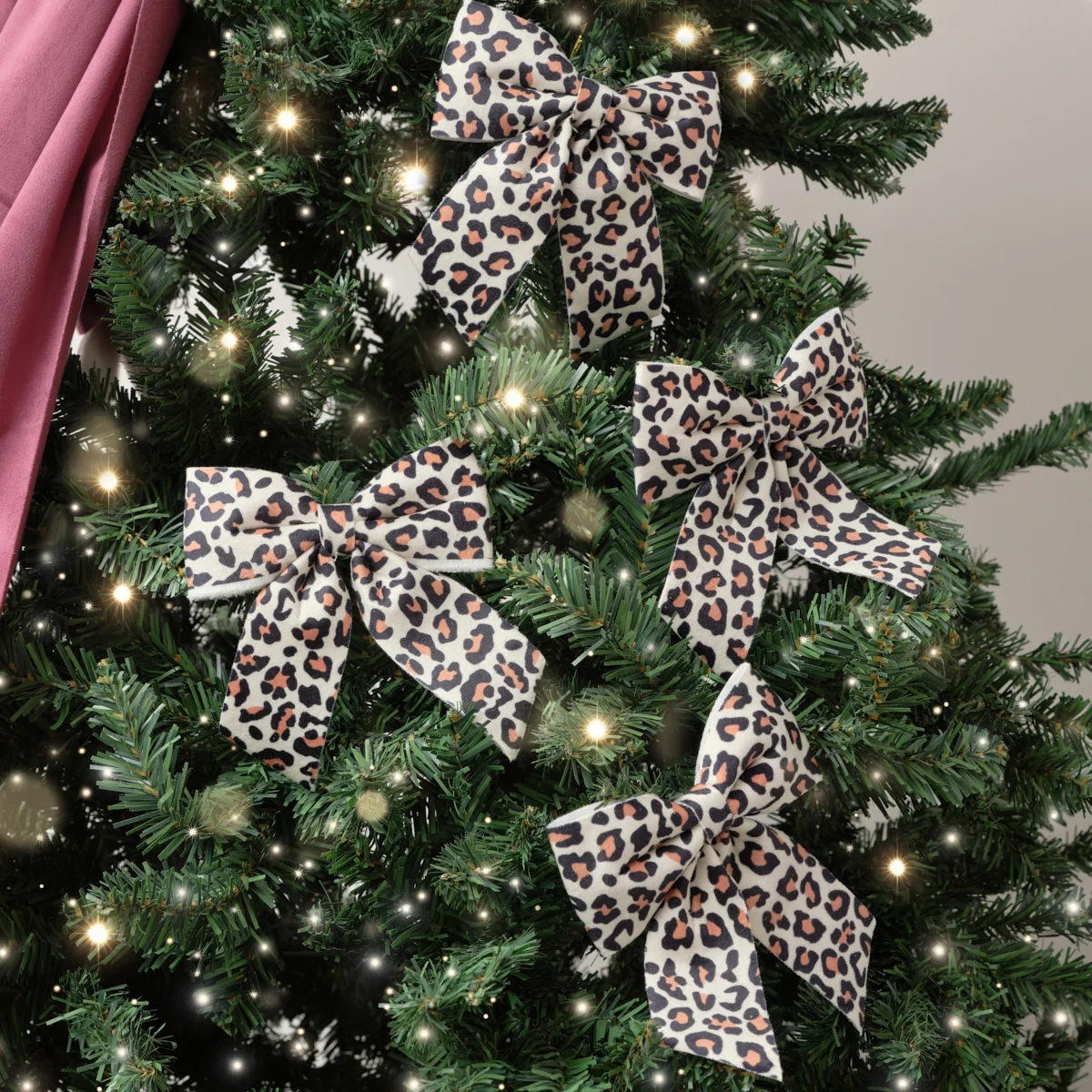 Professional Set of 4 Leopard Print Velvet Bow Decorations – 14cm Powerful