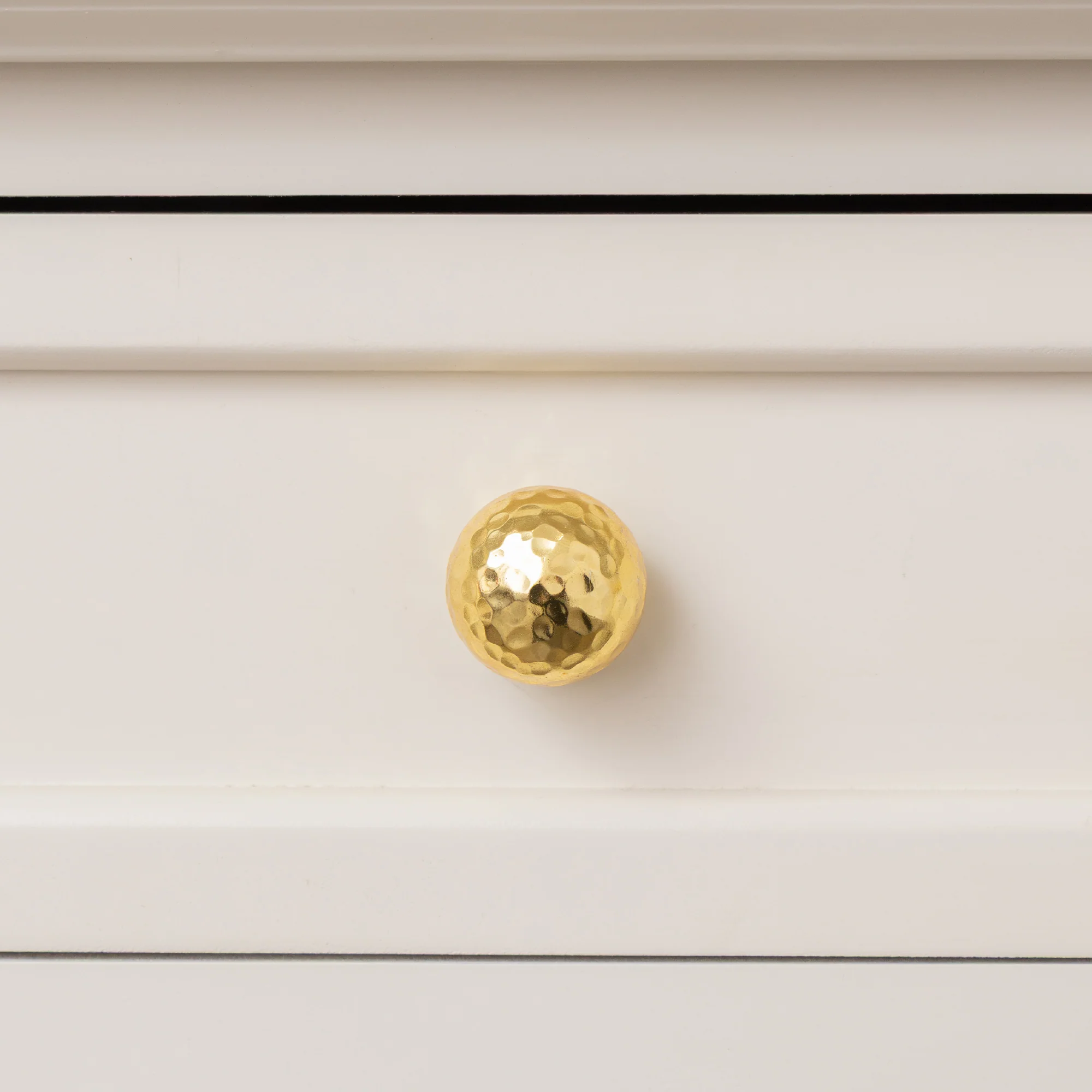 Genuine Small Shiny Gold Round Hammered Drawer Knob – 2.5cm Secure