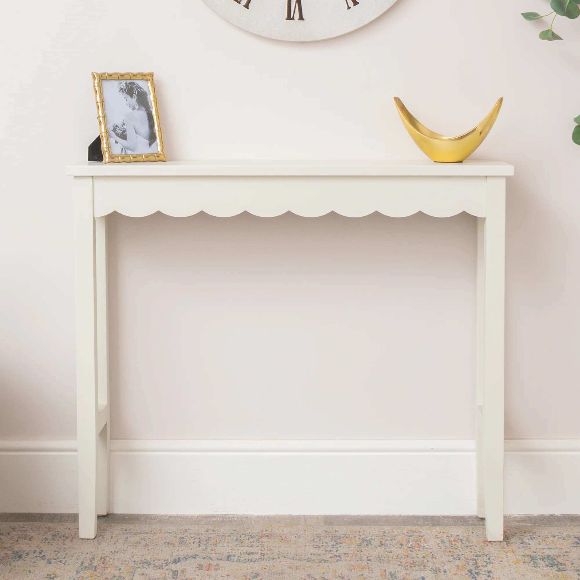 World-Class Ivory Scalloped Console Table – 93cm x 81cm Expertly Made