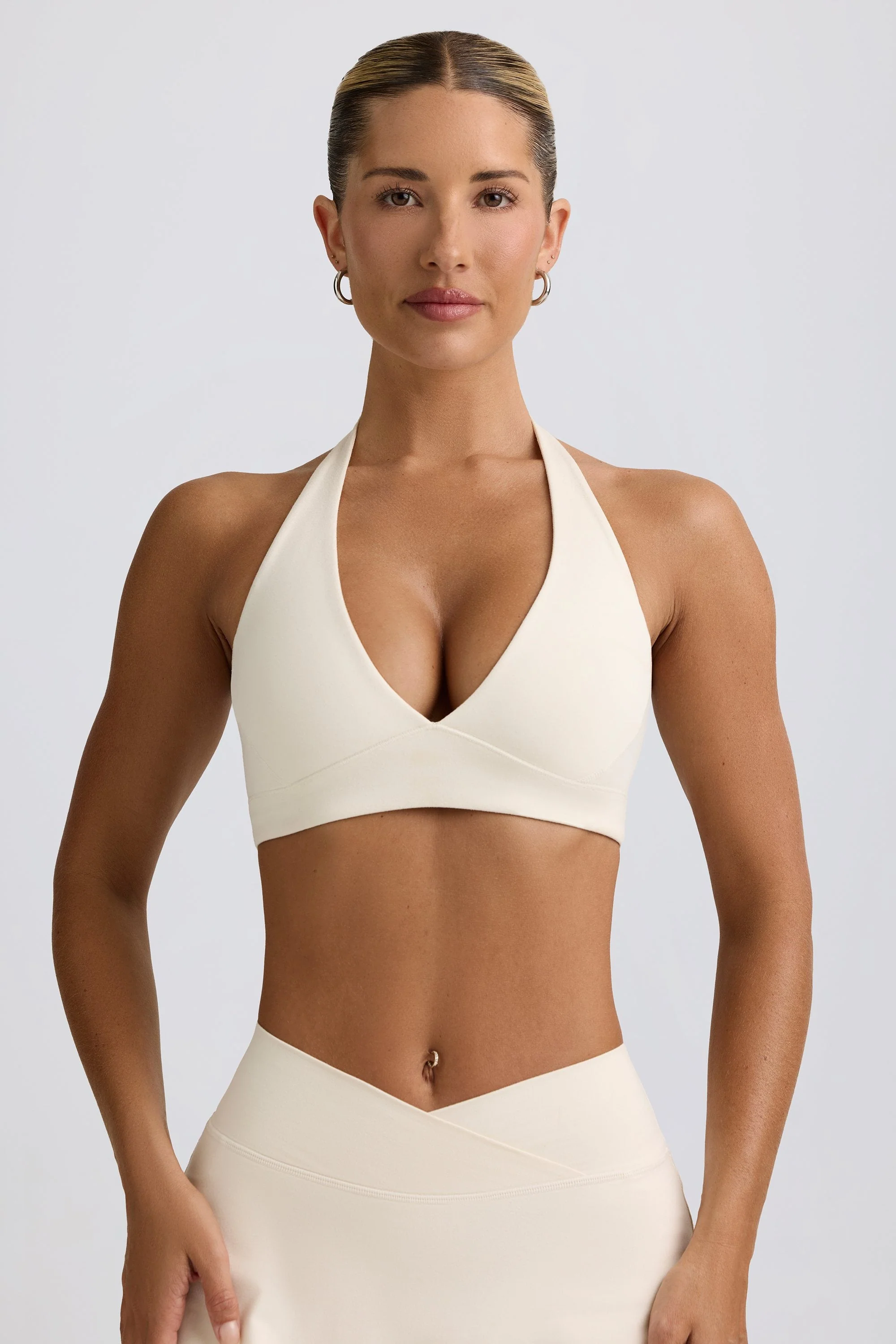 Specialty Brushed Jersey V-Neck Sports Bra in Vanilla Excellent