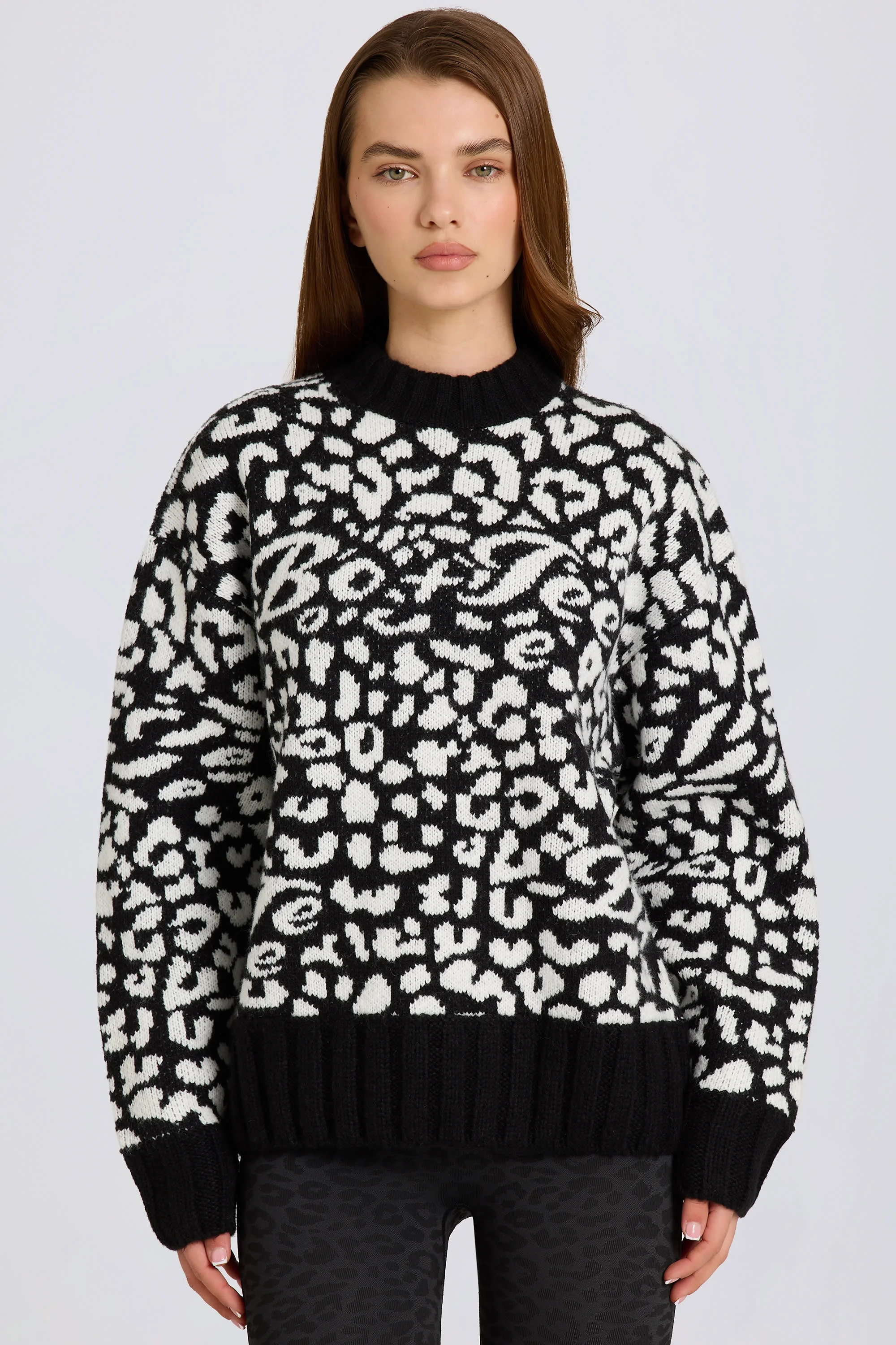Enhanced Jacquard-Knit Oversized Jumper in Black Secure
