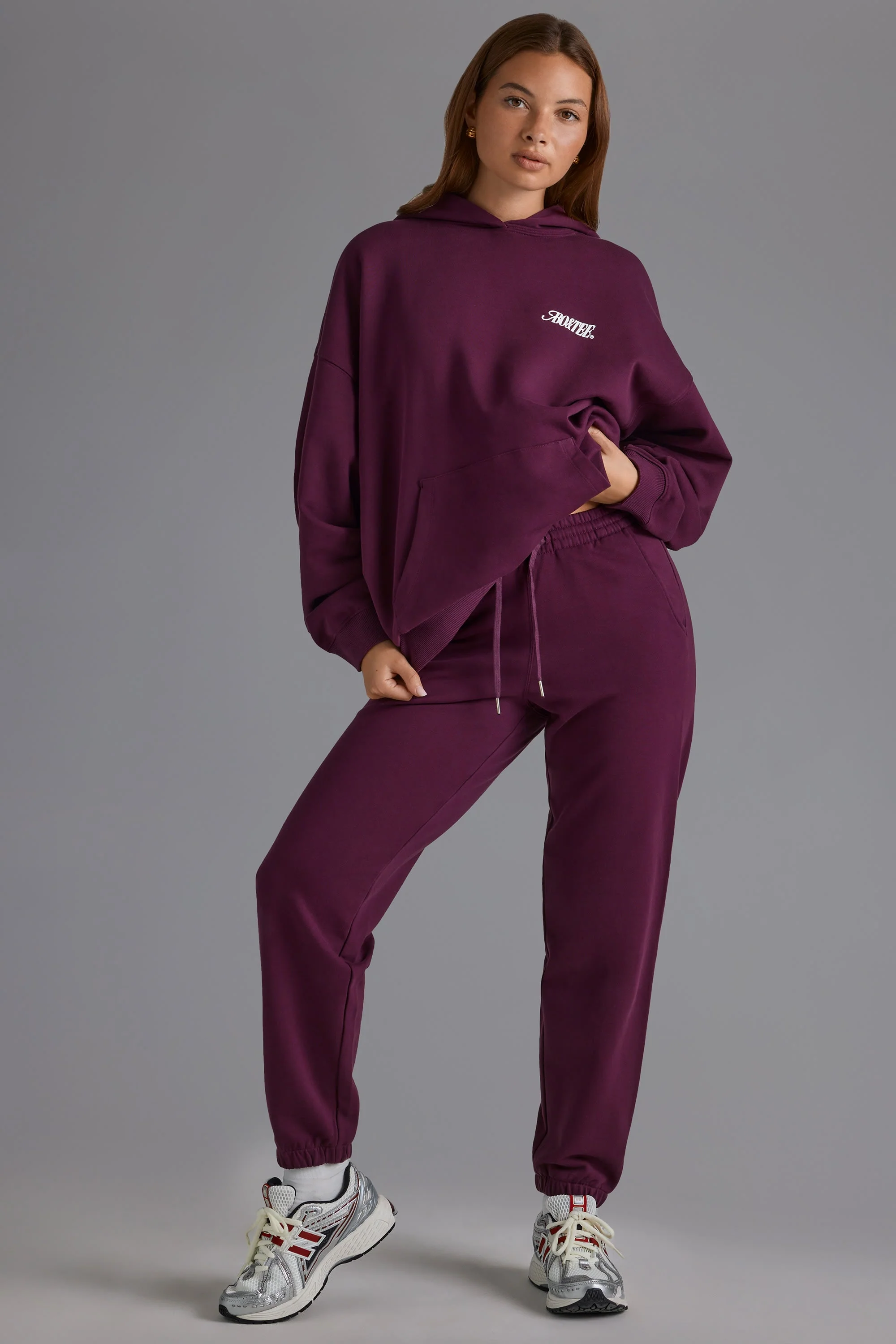Convenient Soft Cotton Jersey Relaxed Mid-Rise Joggers in Grape Recyclable