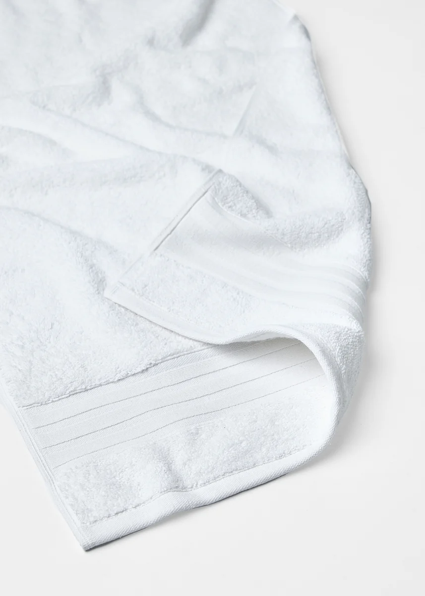Easy-to-Use Foxford Luxury Cotton Bath Towel – White Authentic